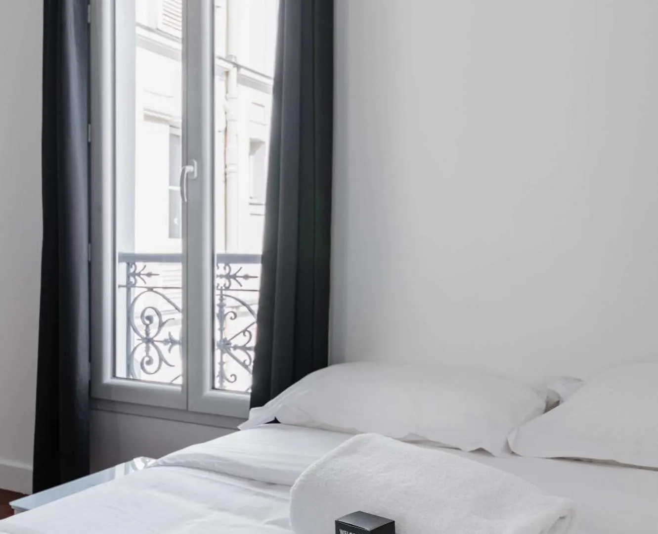 Appartement Coeur Paris 16 Victor Hugo - 4P Apartman