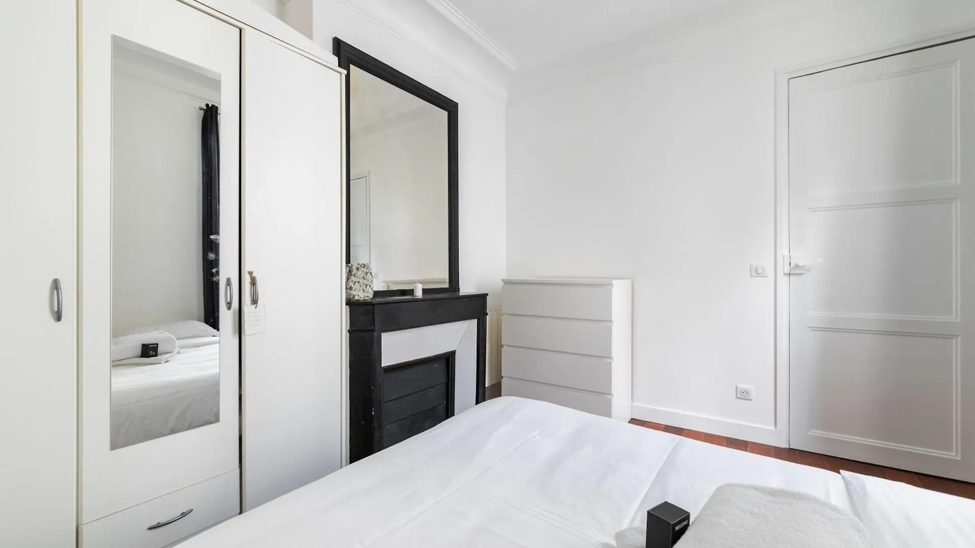 Appartement Coeur Paris 16 Victor Hugo - 4P Apartman